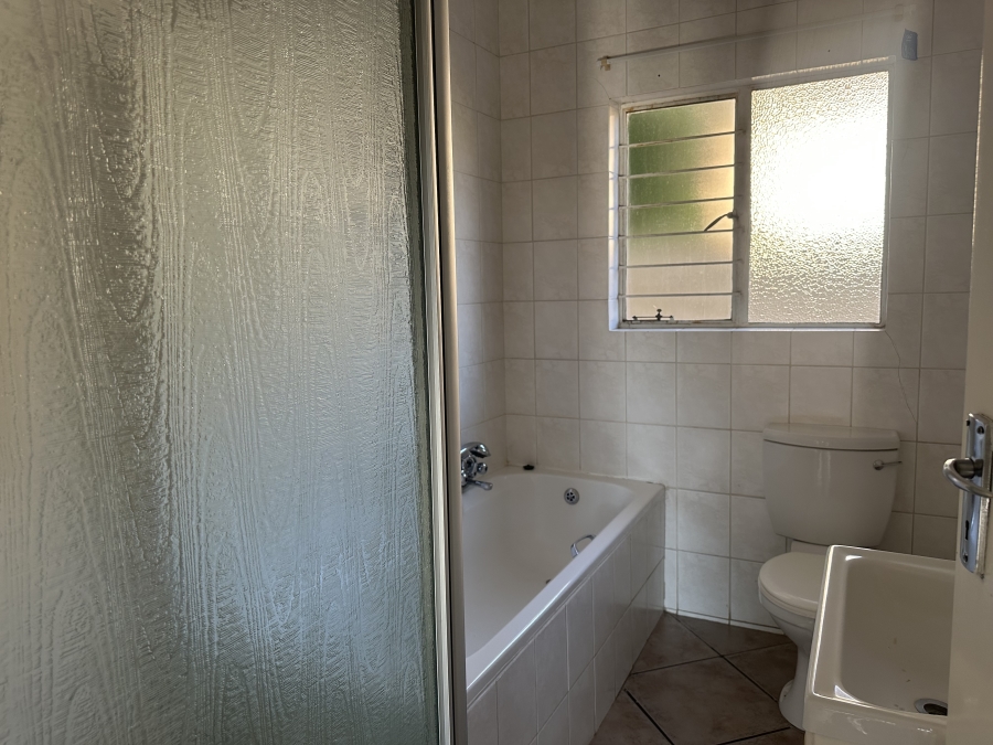To Let 3 Bedroom Property for Rent in Cashan North West
